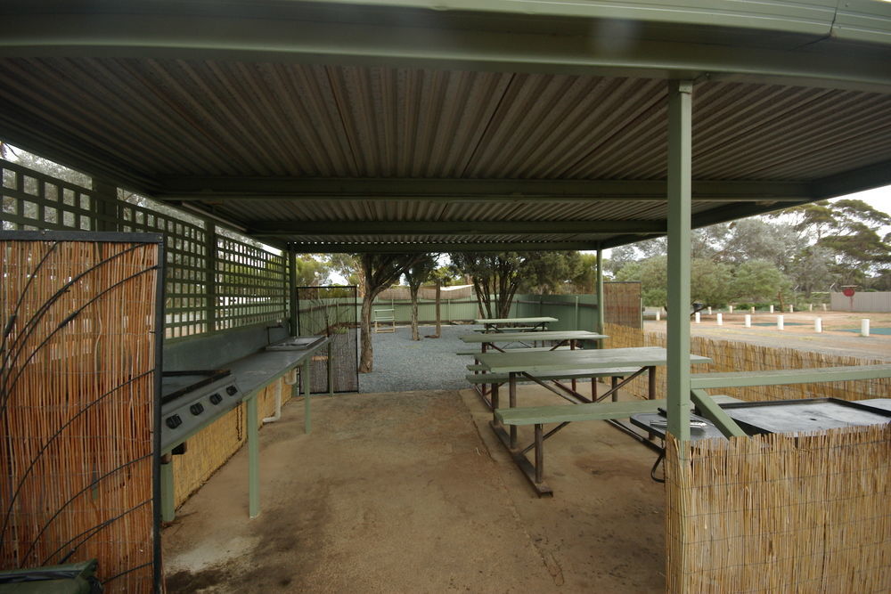 Acclaim Gateway Caravan Park Dundas المظهر الخارجي الصورة