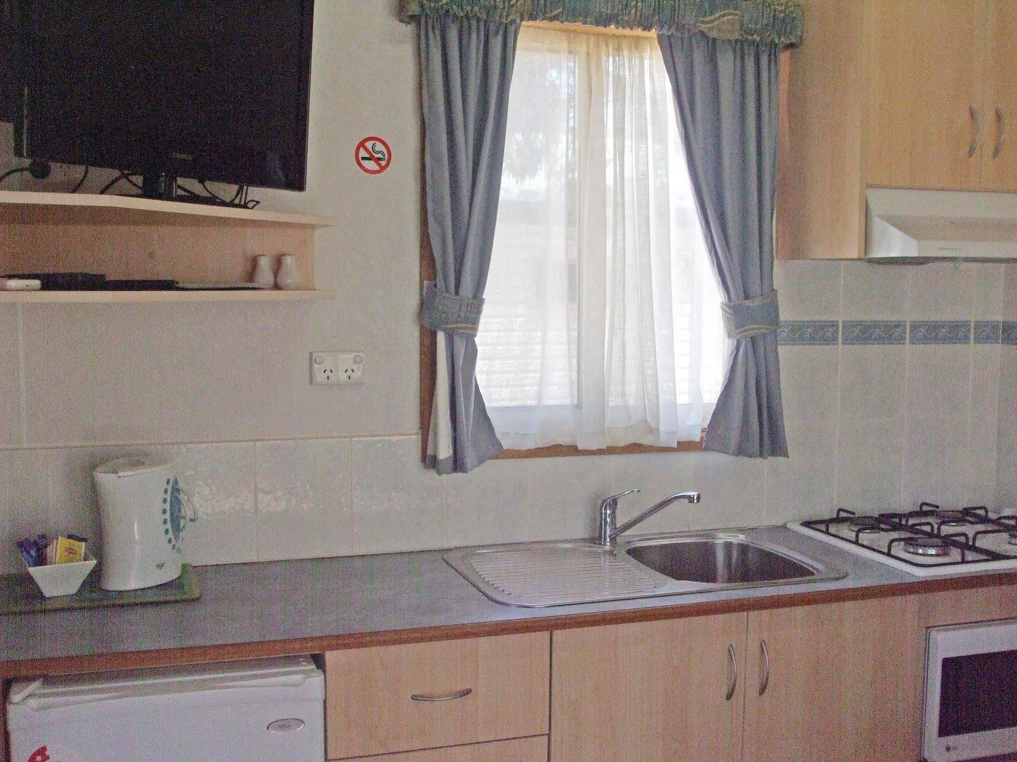 Acclaim Gateway Caravan Park Dundas المظهر الخارجي الصورة